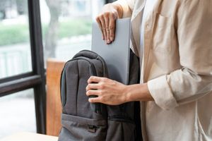 Найкращі рюкзаки для ноутбука в 2024 році - LOADUP.COM.UA