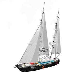 Конструктор Mould King 10194 Парусная яхта (893 детали)