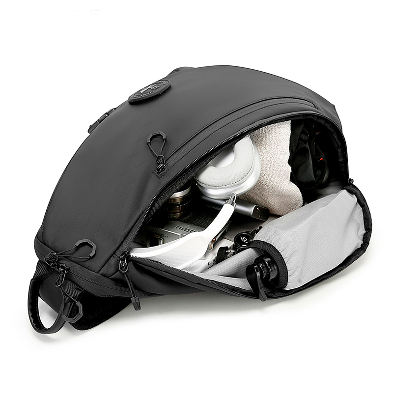 BANGE FW232 Black з боковою кишенею та нижніми ременями