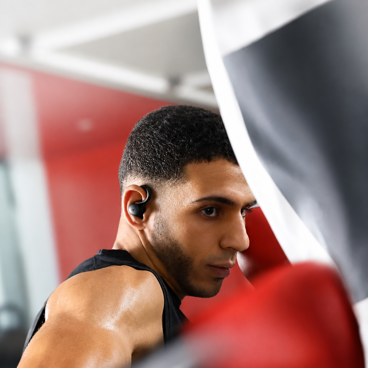 Soundcore Sport X10 із захистом IPX7 та SweatGuard фото 2