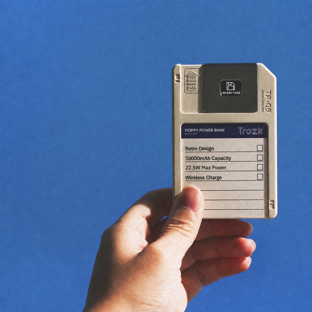 павербанк TROZK Floppy з вбудованою пам'яттю 64 ГБ