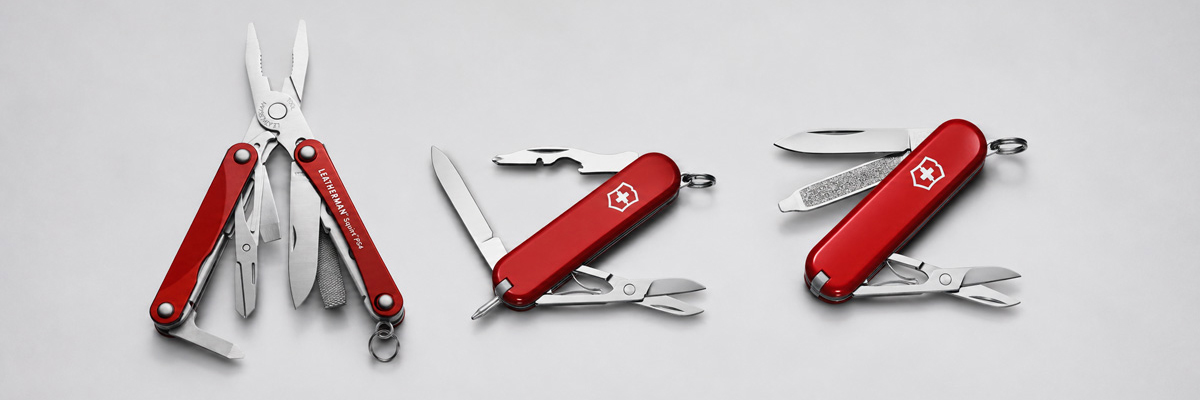 Маленький наключний ніж і мультитул - Victorinox Classic, Manager, Leatherman Squirt PS4