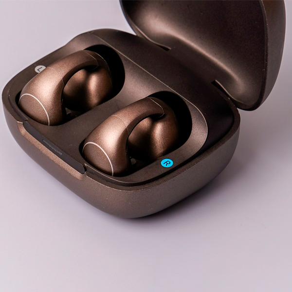 Anker Soundcore C40i с зарядным кейсом и Bluetooth 5.4 — фото 4